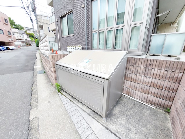 その他共有部分　敷地内にゴミ捨て場完備♪