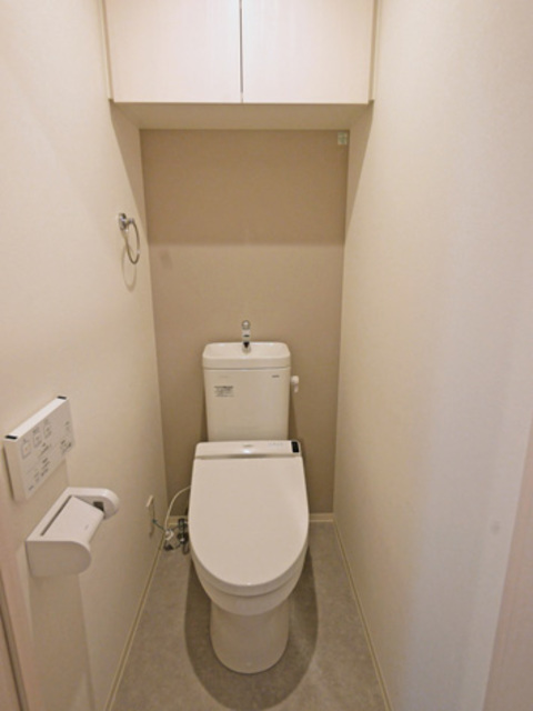 トイレ　バス・トイレの独立設計で快適な毎日を暮せます。