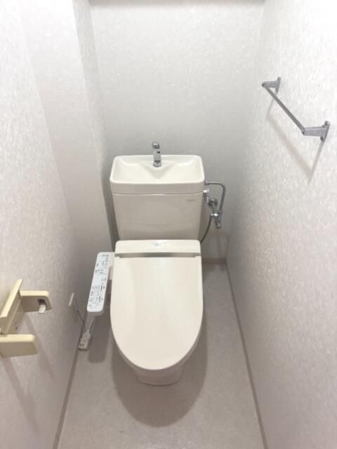 トイレ　落ち着いたトイレです