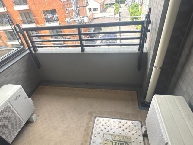 バルコニー　バルコニー付きです