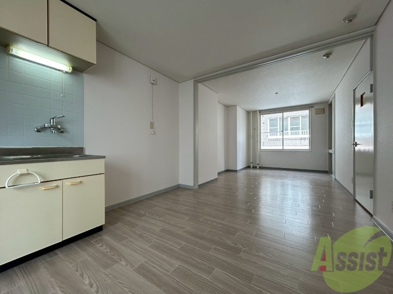 居室・リビング　広くてキレイなお部屋が広がっていて、充実した生活が送れそう。