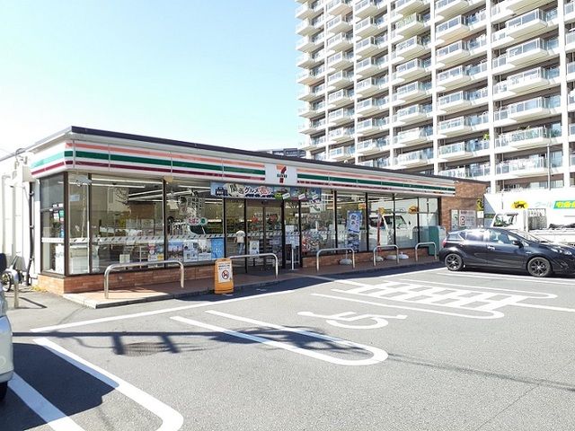 コンビニ　セブン　さいたま上落合3丁目店（コンビニ）まで450m