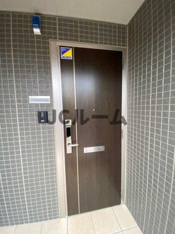 エントランス　※別のお部屋の参考写真です
