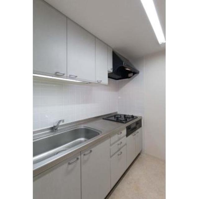 キッチン　※写真は同タイプ住戸です。