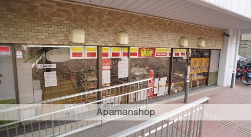 コンビニ　ニューヤマザキデイリーストア　奈良猿沢Ｄｅｅｒ店（コンビニ）まで300m