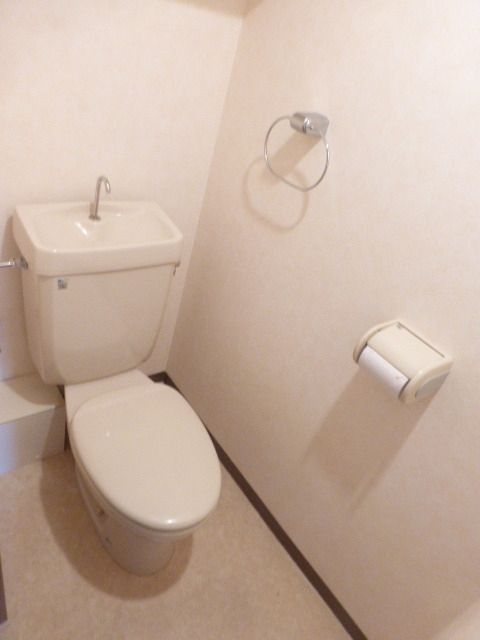 トイレ　別部屋参考写真