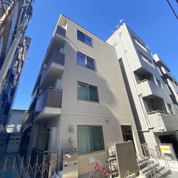 建物外観　プレキャスト造・総戸数は12戸です。