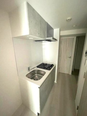 キッチン　同物件別部屋写真