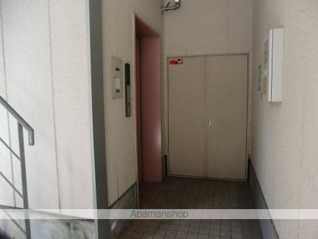 上通ひらせビルの外観写真
