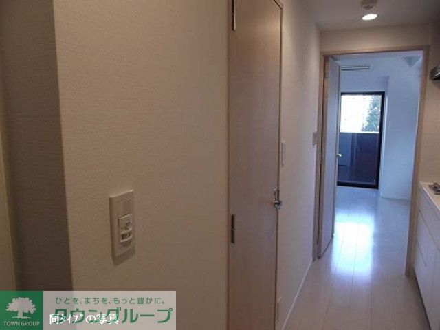 玄関　同タイプ写真　※現況優先