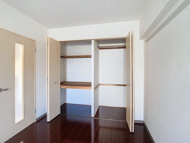 収納　掲載写真は同型モデルを掲載しており実際のお部屋と仕様等が異な