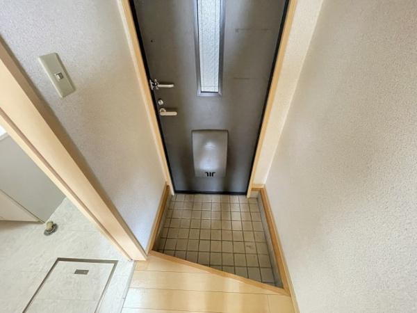 玄関　シューズボックスあり！