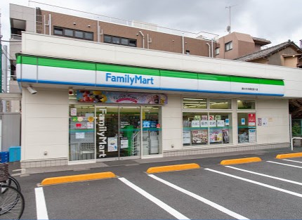 コンビニ　ファミリーマート 鵜の木多摩堤通り店（コンビニ）まで173m