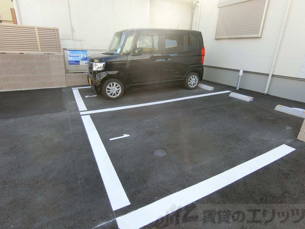 駐車場　駐車場