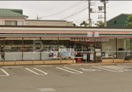 コンビニ　セブンイレブン草加稲荷中央通り店（コンビニ）まで160m