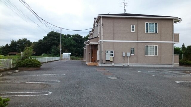 駐車場　駐車場に車を止められます