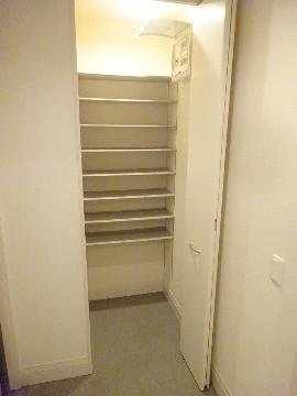 玄関　玄関収納