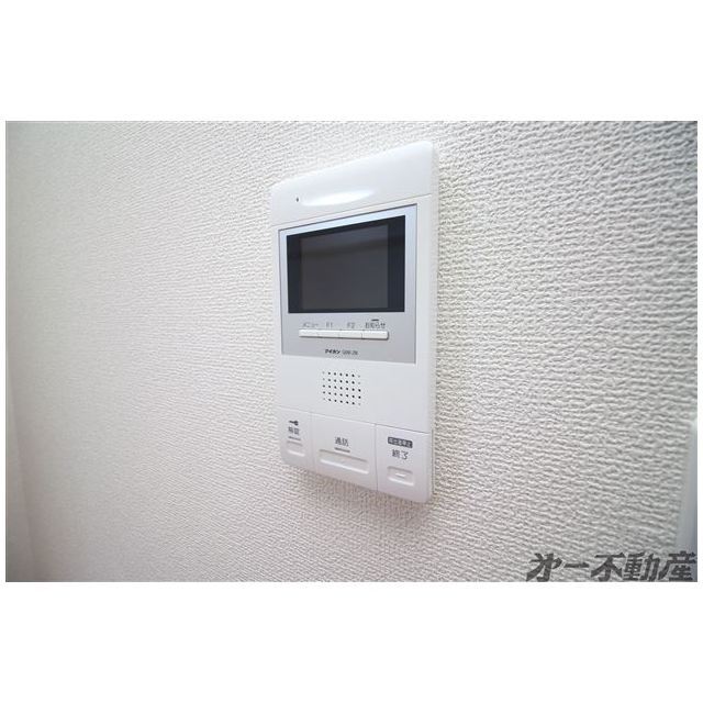 セキュリティ　モニター付きインターホン