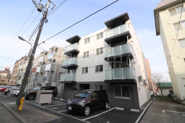 建物外観　詳細は、ウィンドワード中の島店までご相談下さい。