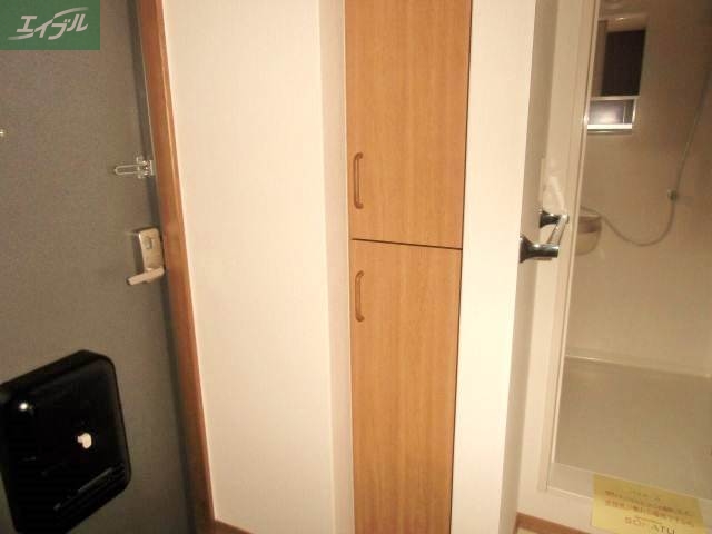 その他設備　玄関シューズボックス付
