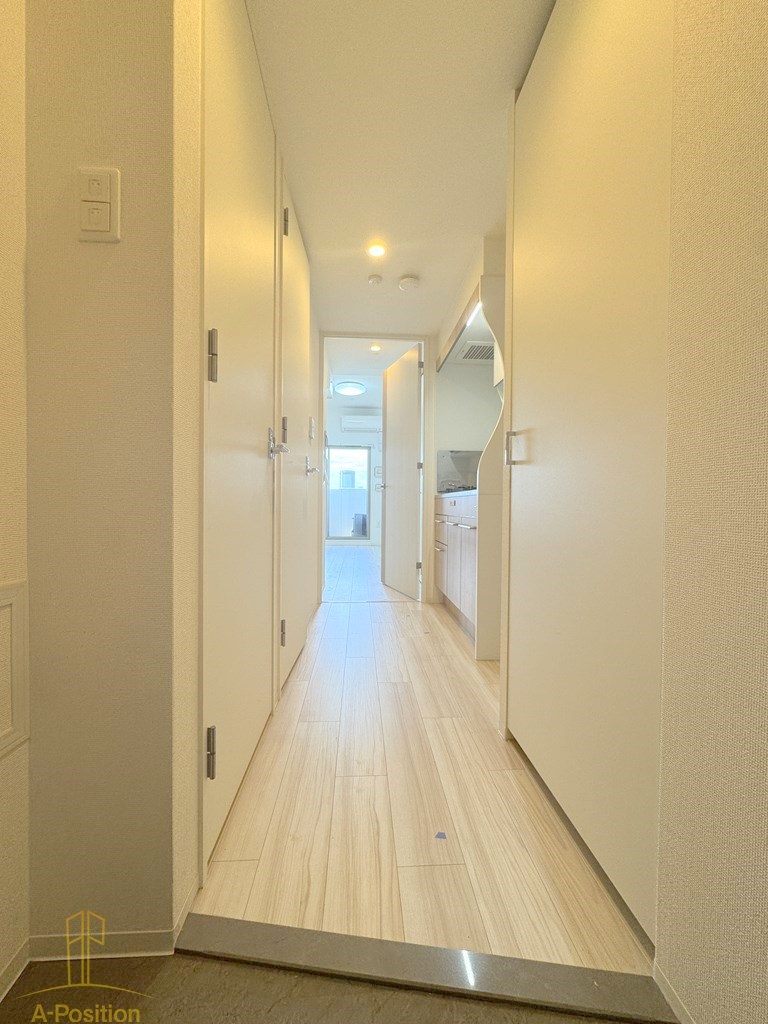 玄関　セレニテ京橋クレア