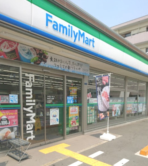 コンビニ　ファミリーマート 新森七丁目店（コンビニ）まで337m