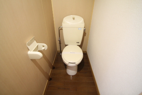 トイレ　※別部屋の写真です