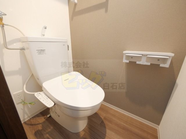 トイレ　いつも清潔・ウォシュレット完備しています♪