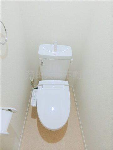 トイレ　トイレ　温水洗浄便座