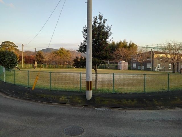 公園　やりみず広場（公園）まで270m