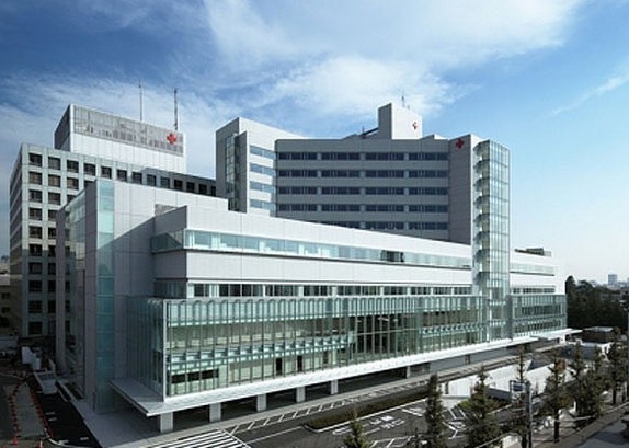 病院　日本赤十字社医療センター（病院）まで580m