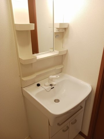 洗面設備　広い洗面スペース