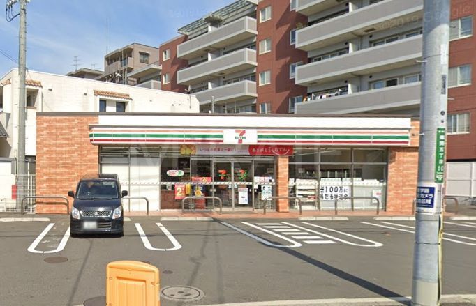 コンビニ　セブンイレブン南町田店（コンビニ）まで490m
