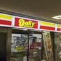 コンビニ　デイリーヤマザキ神泉駅店（コンビニ）まで530m