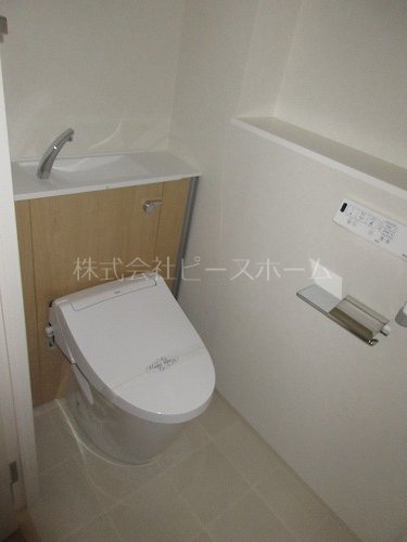 トイレ　※別号室参考写真
