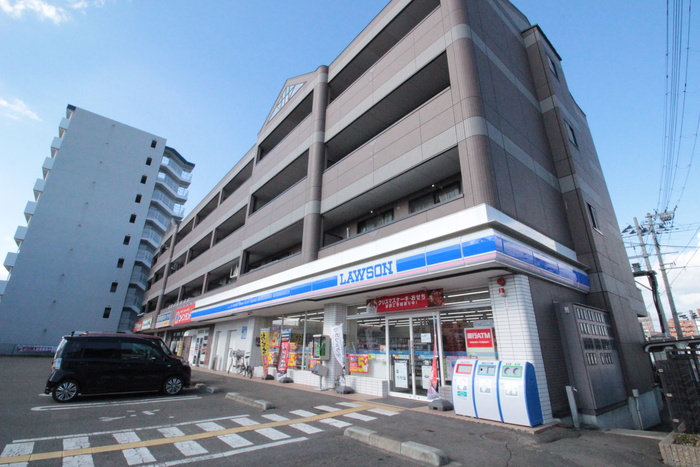 コンビニ　ローソン仙台伊在店（コンビニ）まで180m