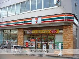 コンビニ　セブンイレブン　阪急岡町駅前店（コンビニ）まで450m