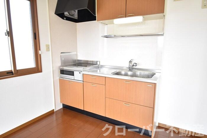 キッチン　３口ＩＨコンロ付きキッチン