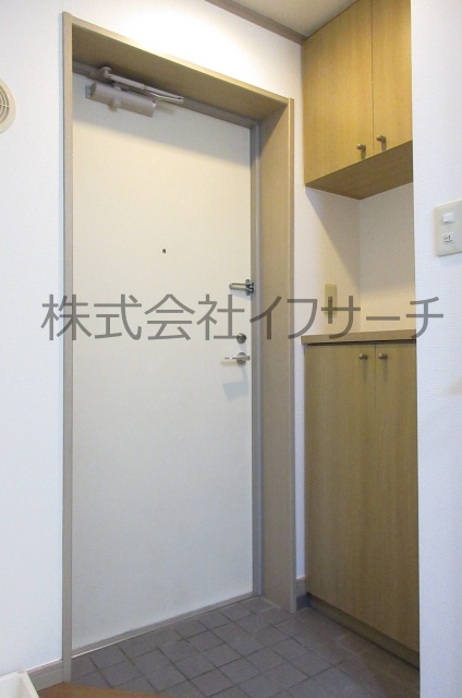 玄関　当社撮影