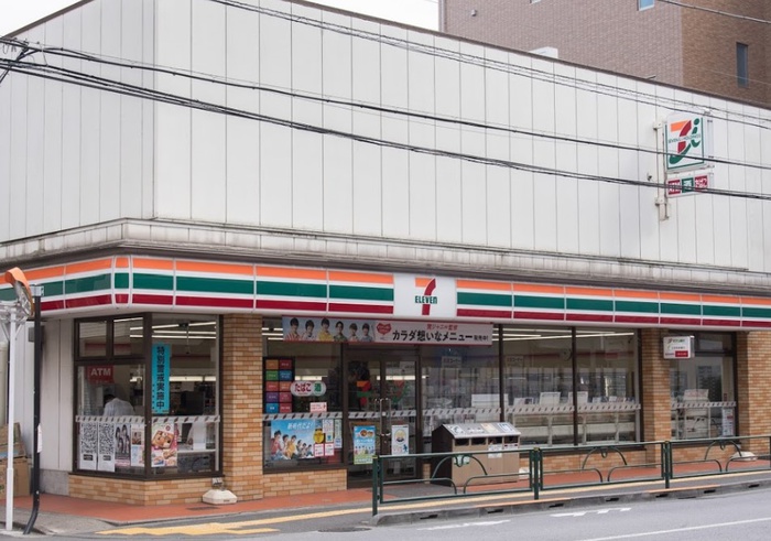 コンビニ　セブンイレブン文京千石一丁目店（コンビニ）まで110m