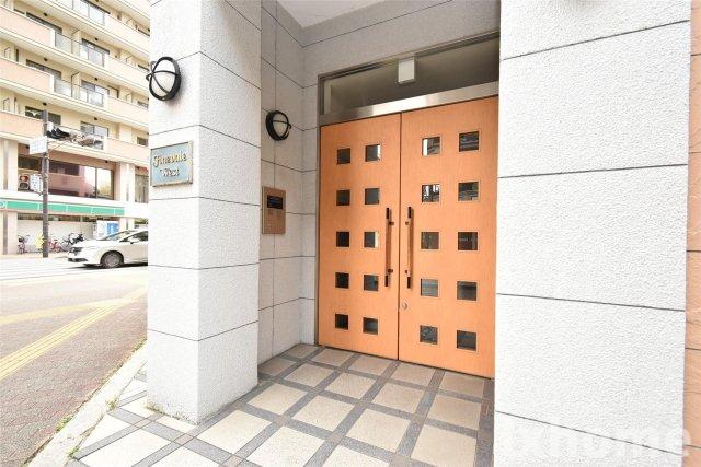 エントランス　建物の内部です