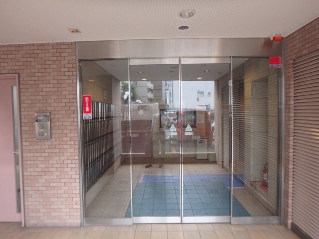 エントランス　「入口部分」