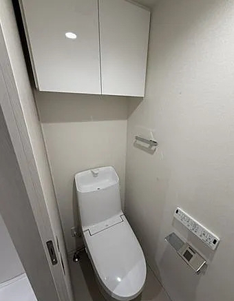 トイレ　※同タイプ参考写真