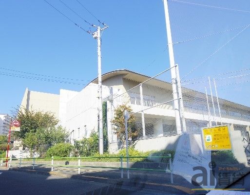 中学校　国分寺市立第四中学校（中学校）まで410m