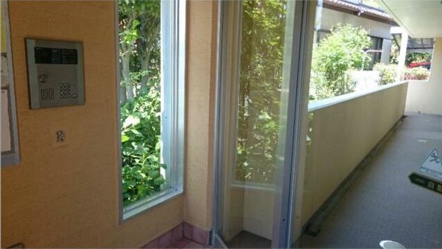 エントランス　☆お問い合わせは044-299-8985までお電話ください☆