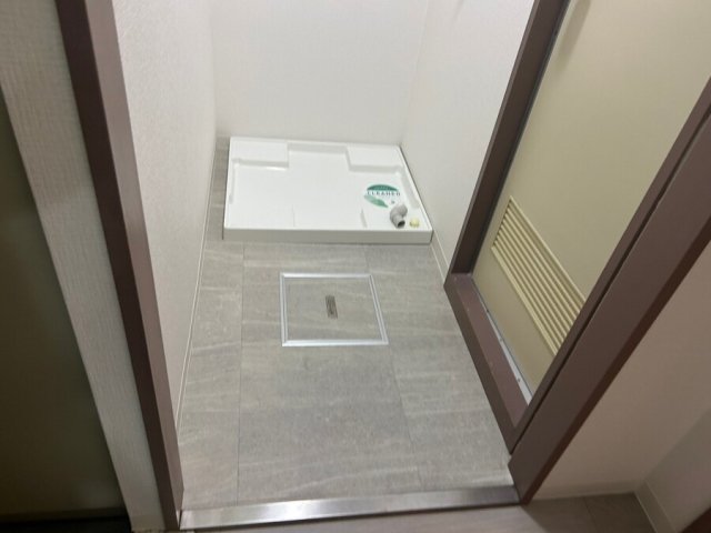 玄関　収納もある玄関です