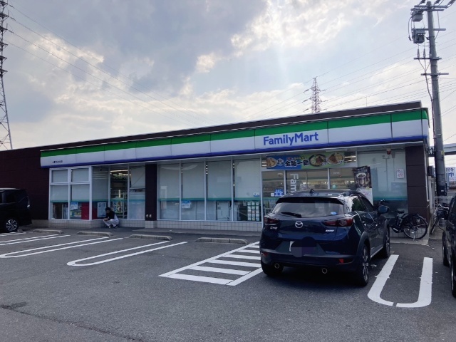 コンビニ　ファミリーマート小倉ＴＥＸＡＳ店（コンビニ）まで398m