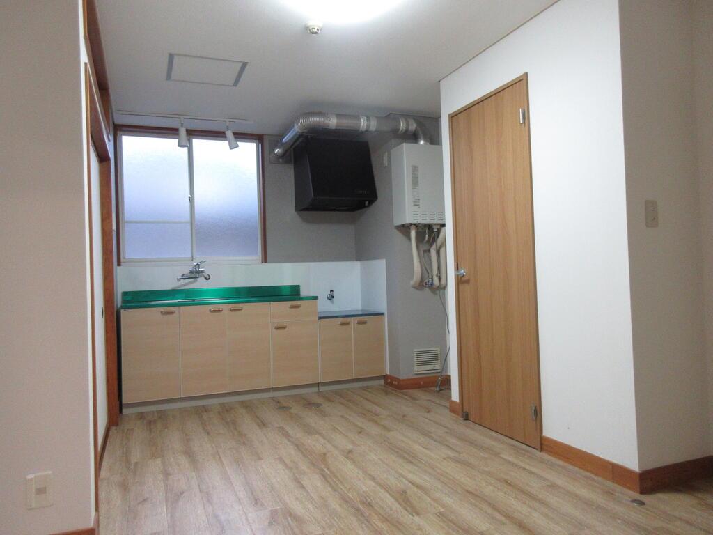 キッチン　流し台・換気扇　新品