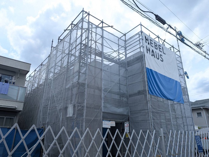 建物外観　建築中