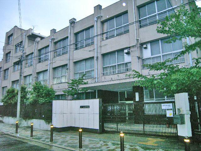 中学校　大阪市立玉出中学校（中学校）まで217m